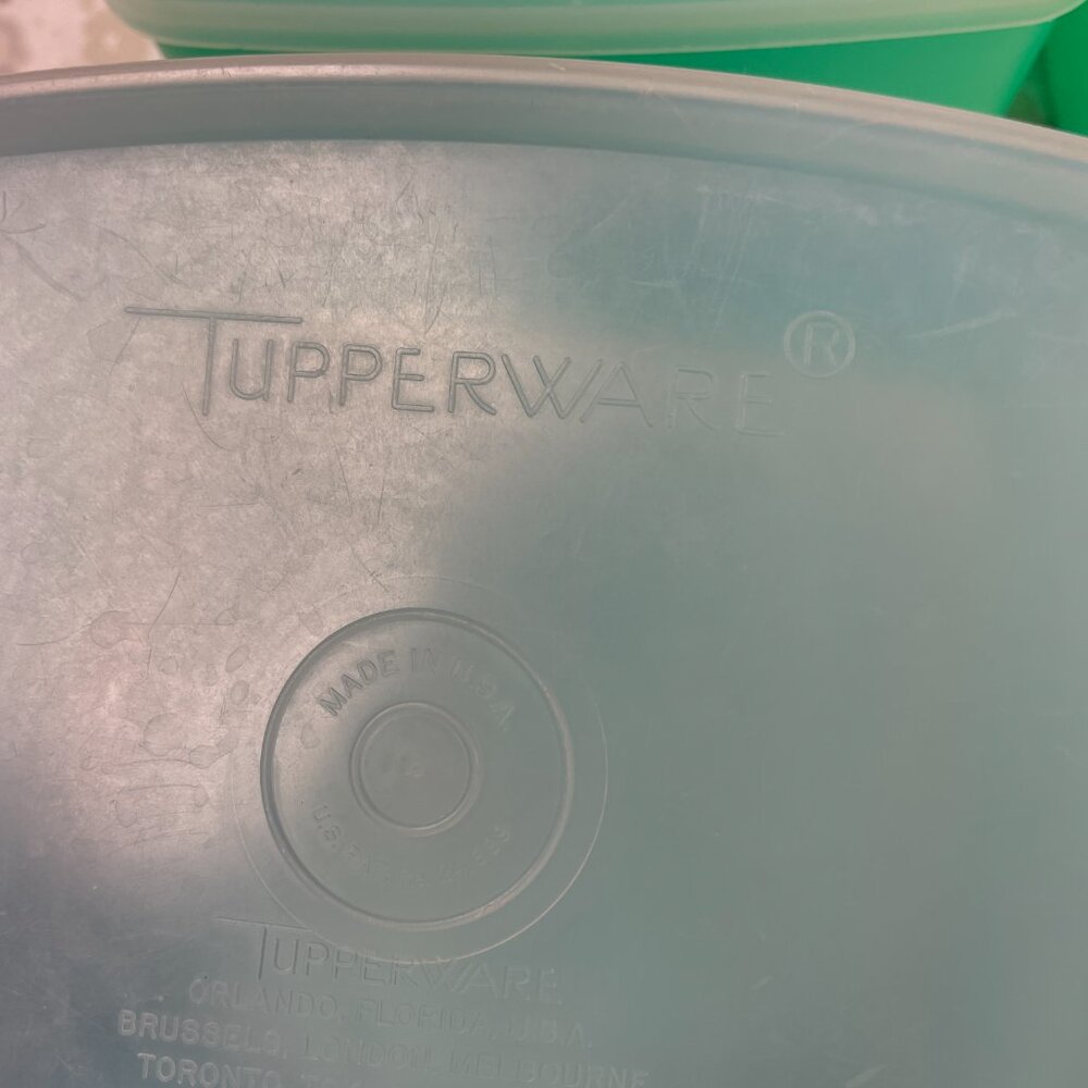 Set of 4 Tupperware square containers with 6 lids - Vintage - Picture 3 of 10